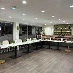 Cit'hotel Le Chris'tel Et Restaurant Hotel 3*