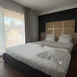 Cit'hotel Le Chris'tel Et Restaurant Le Puy-en-Velay