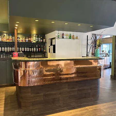 Cit'hotel Le Chris'tel Et Restaurant Hotel Le Puy-en-Velay