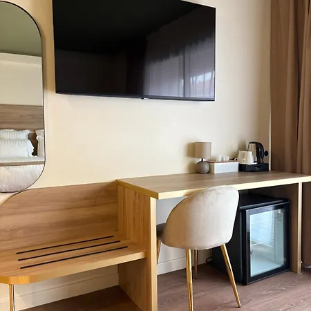 Cit'hotel Le Chris'tel Et Restaurant Le Puy-en-Velay