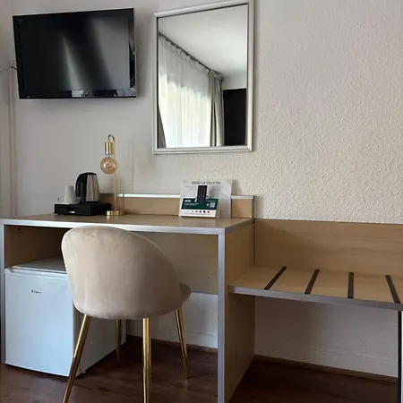 Cit'hotel Le Chris'tel Et Restaurant 3* Le Puy-en-Velay