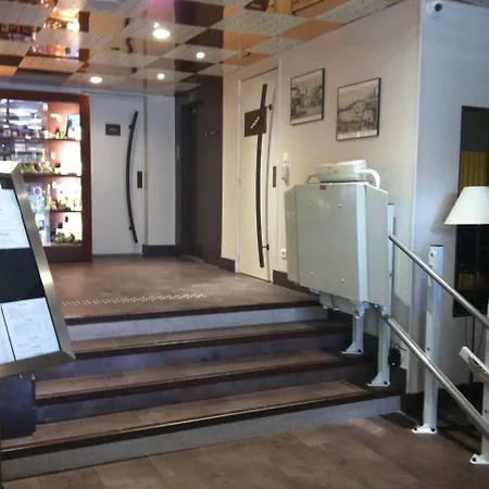 Cit'hotel Le Chris'tel Et Restaurant 3*