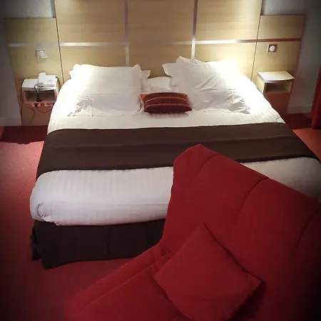 Cit'hotel Le Chris'tel Et Restaurant Hotel 3*