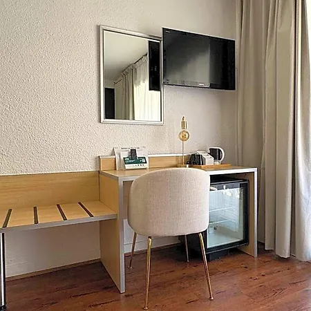 Cit'hotel Le Chris'tel Et Restaurant Ξενοδοχείο Le Puy-en-Velay