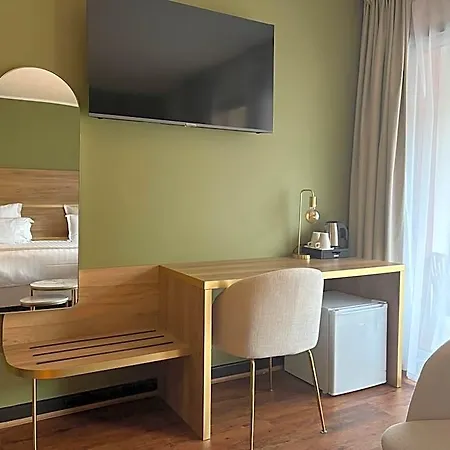 Cit'hotel Le Chris'tel Et Restaurant 3* Le Puy-en-Velay