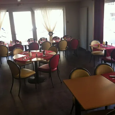 Cit'hotel Le Chris'tel Et Restaurant Hotel 3*