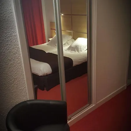 Cit'hotel Le Chris'tel Et Restaurant 3* Le Puy-en-Velay